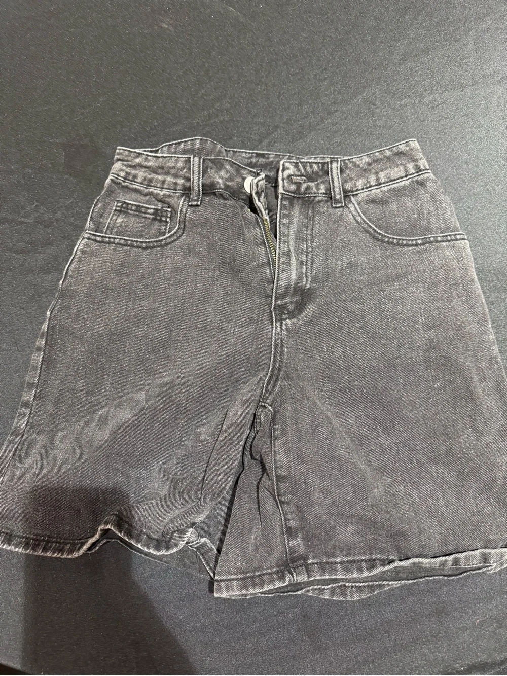 SHEIN Washed Black Denim Men's Shorts